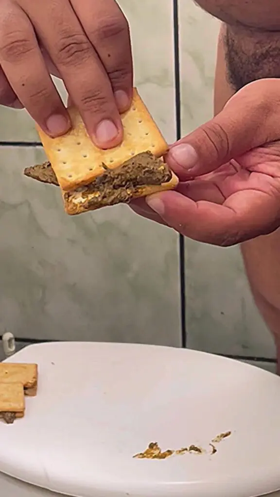 Shit snacks! 😋💩🚽
